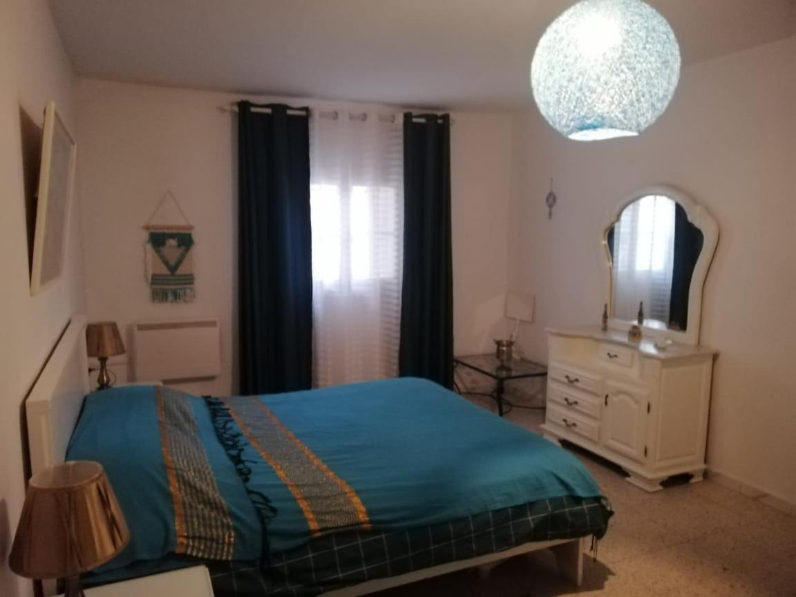 Maison A El Omrane . * Tunis